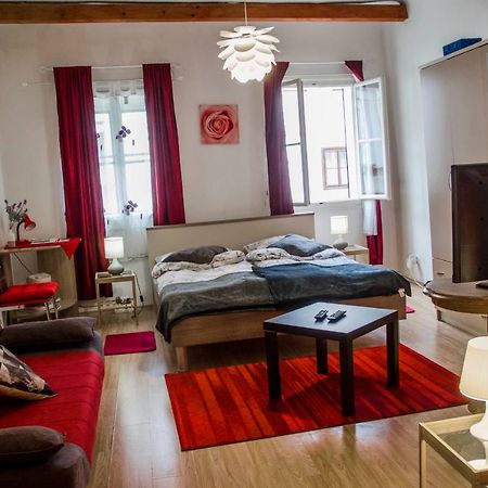 Rooms And Apartment Veral-Ka Karlovac Eksteriør bilde